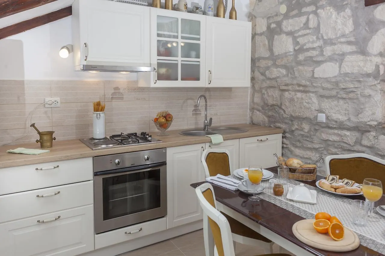 Apartments Mario بولا 0*,  كرواتيا